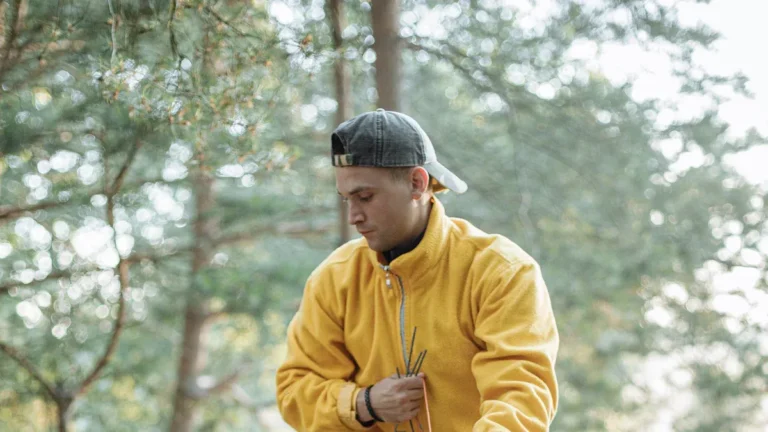 Camping for Beginners: Gear, Safety & Trip Planning Guide