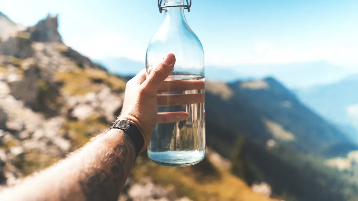 Hiking in Hot Weather: Hydration and Heat Safety